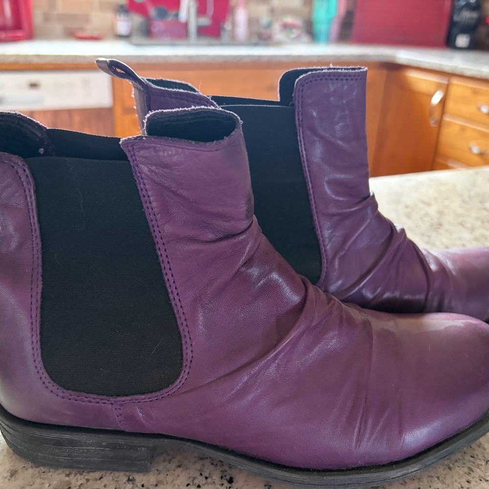 Miz Mooz Purple Leather Ankle Booties
